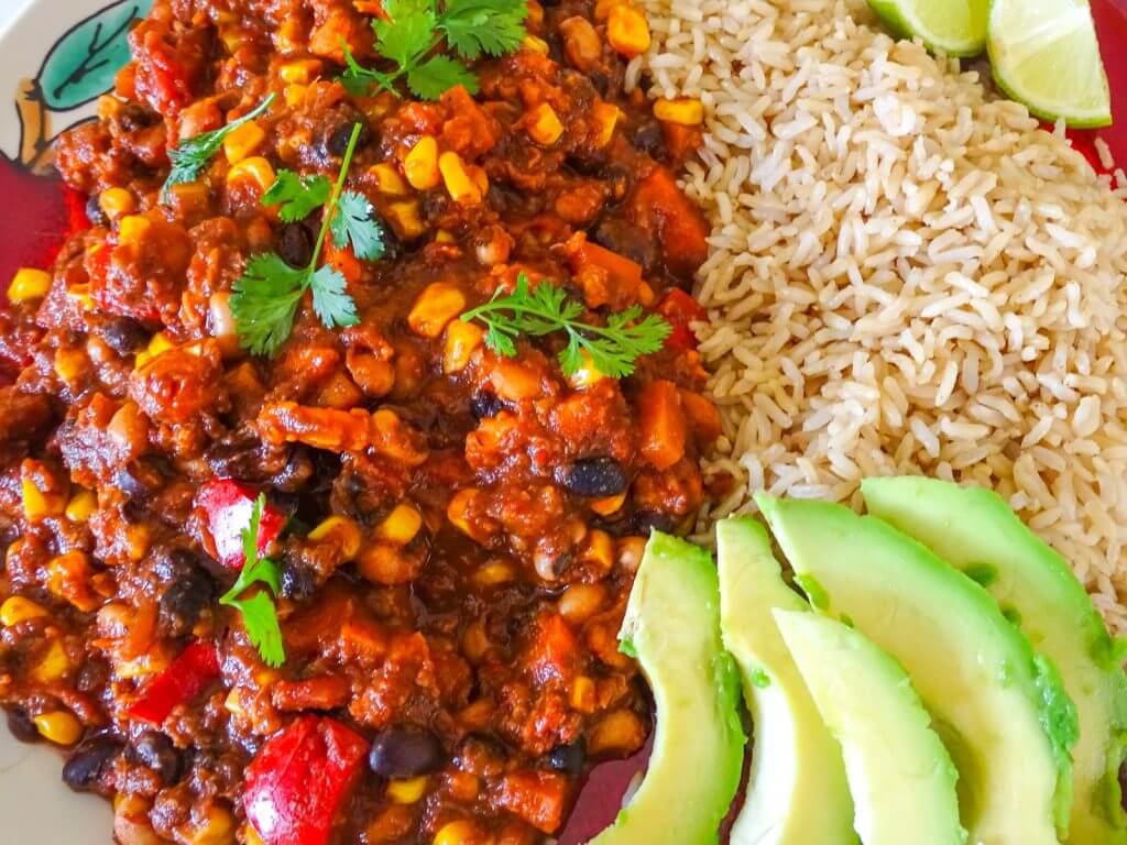 black garlic vegan chilli